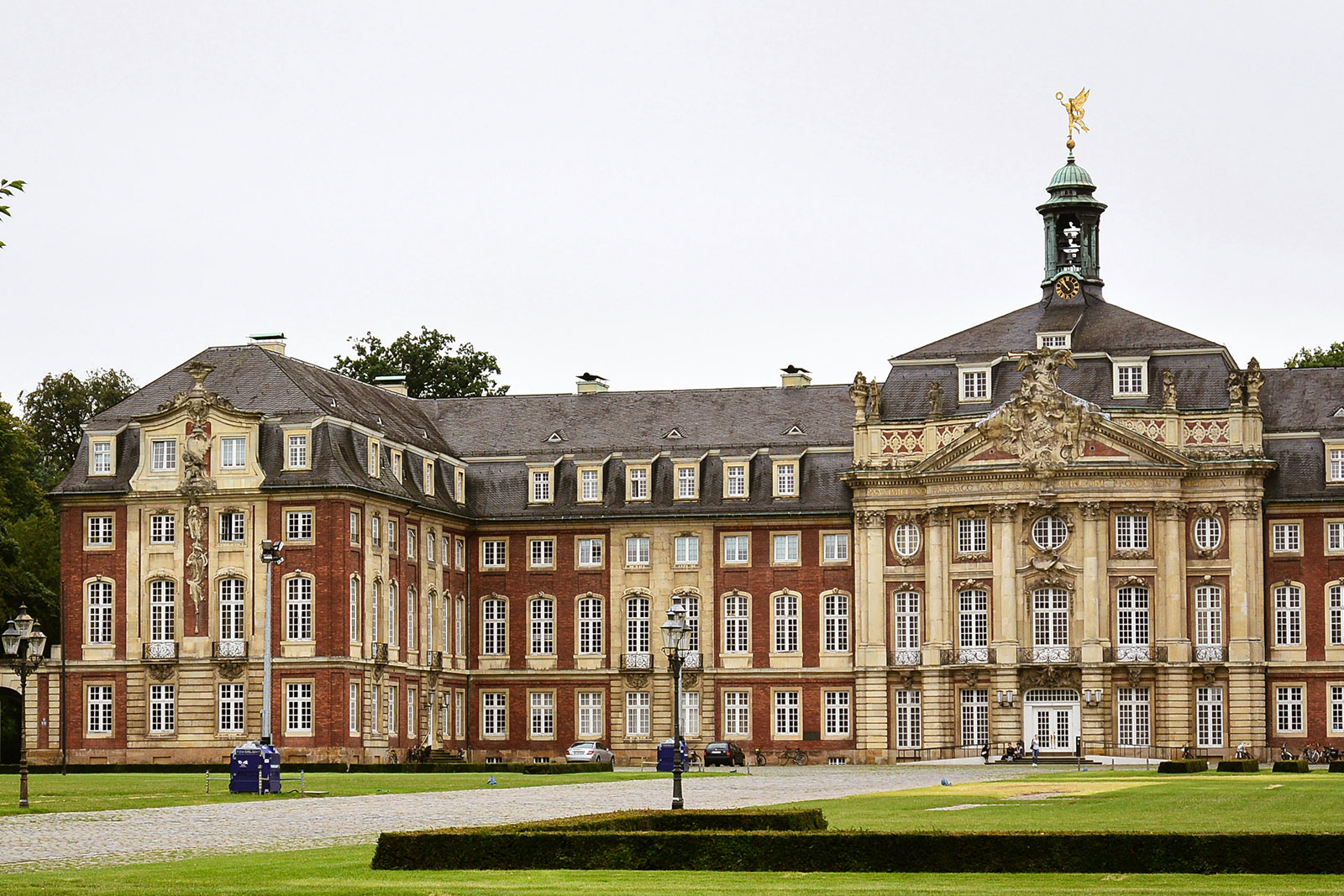 Gutter cleaning for Schools and colleges in London & Surrey