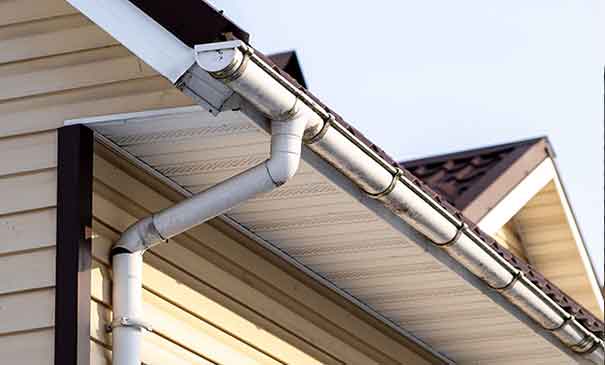 Soffit and fascia cleaning in Sunninghill restoring roofline appearance